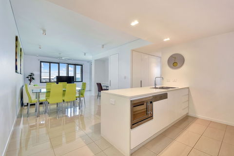 Darwin Waterfront Short Stay Apartments - Accommodation Newcastle 2