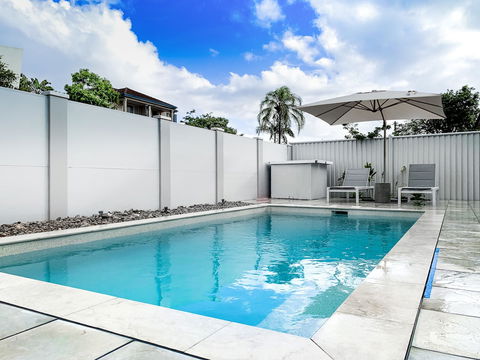 Surfers Paradise Holiday Beach House - Accommodation Newcastle 1