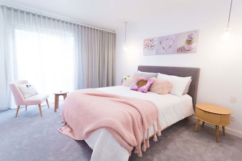 Surfers Paradise Holiday Beach House - Accommodation Newcastle 5