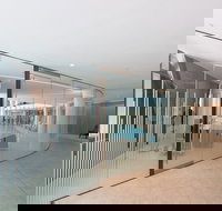 SCARLETT The Heart of the Docklands  Pool  Gym  Car - Accommodation Newcastle