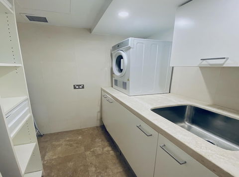 BELLEVUE GARDEN OASIS-hosted By L'Abode - Accommodation Newcastle 6