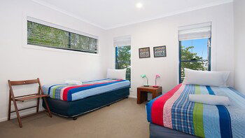 KKS At Lennox - Accommodation Newcastle 6