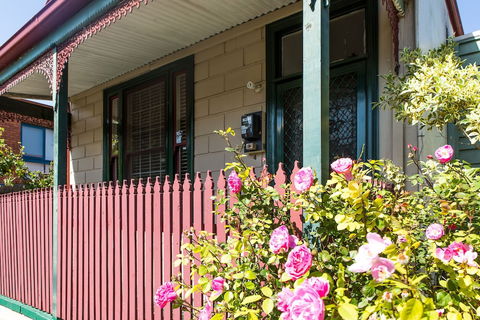 HUNTER In The Heart Of Collingwood Fitzroy - Accommodation Newcastle 0