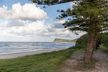 Coco Der Mer - Accommodation Newcastle 0