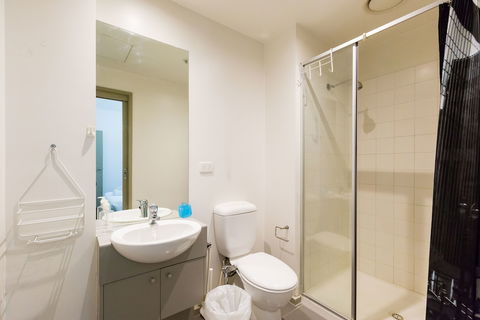 MEGAN, 2BDR Melbourne Apartment - Accommodation Newcastle 6