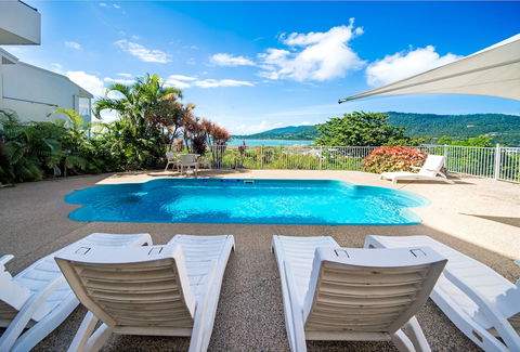 Ocean View 10 A Pool & Spa - Accommodation Newcastle 0