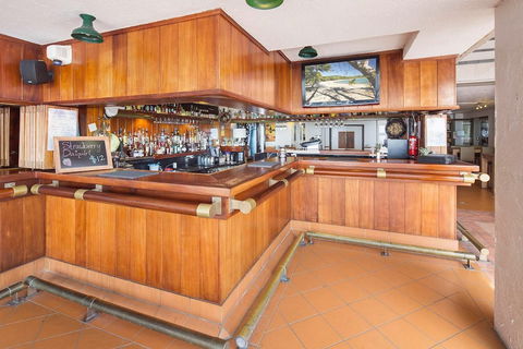 Ocean View 10 A Pool & Spa - Accommodation Newcastle 2