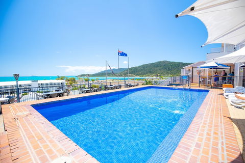 Ocean View 10 A Pool & Spa - Accommodation Newcastle 3