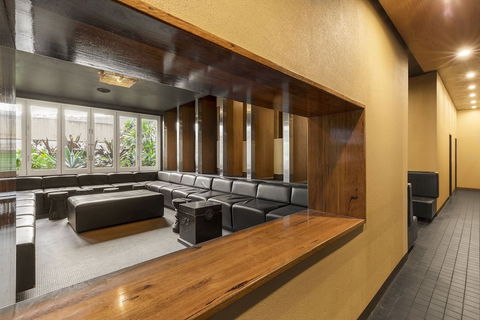 Villa Noosa Hotel - Accommodation Newcastle 6