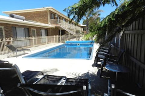 Allambi Holiday Apartments - Accommodation Newcastle 7