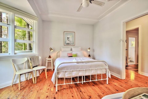 Dolphin Sands - Accommodation Newcastle 6