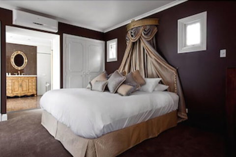 The Castle On Tamborine - Accommodation Newcastle 2