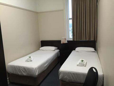 Federal Hotel - Accommodation Newcastle 3