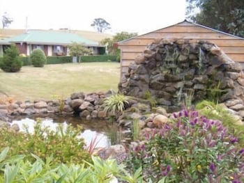 Kentish Hills Retreat - Accommodation Newcastle 0