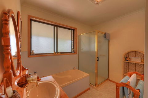 Sea Change Safety Cove - Accommodation Newcastle 4