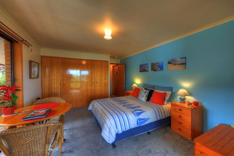 Sea Change Safety Cove - Accommodation Newcastle 5