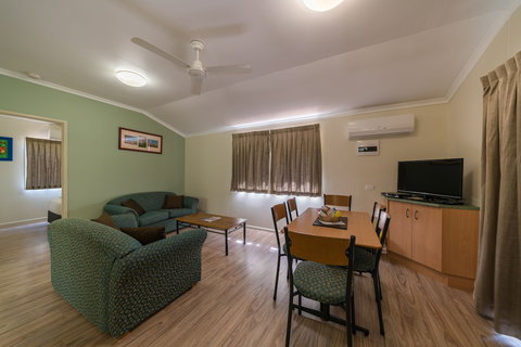 Capricorn Caves - Caravan Park - Accommodation Newcastle 5