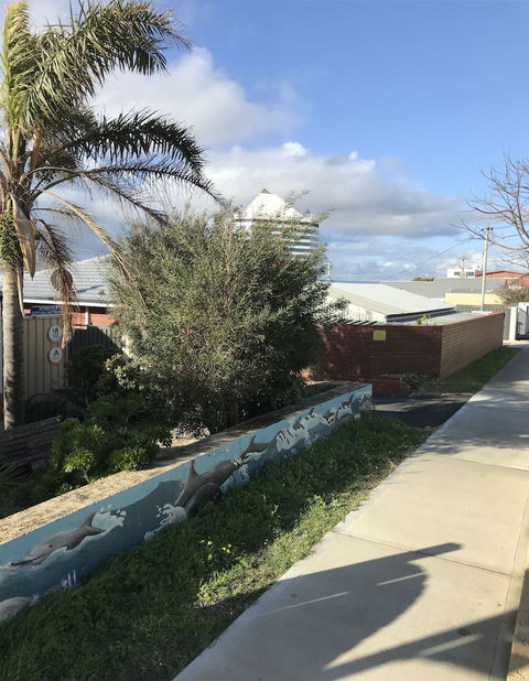 Dolphin Retreat Bunbury - Accommodation Newcastle 0