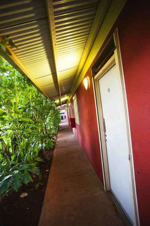 Cattrall Park Motel - Accommodation Newcastle 0
