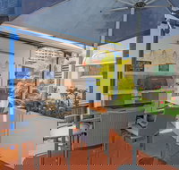 Surfers Beach Resort One - Accommodation Newcastle