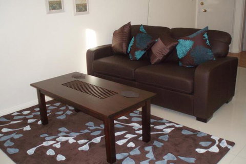 Coolamon Apartments - Accommodation Newcastle 2