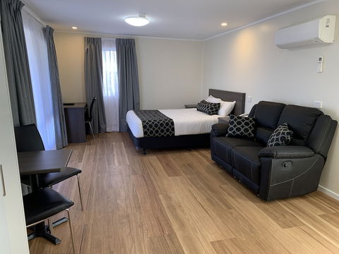 Thunderbird Motel - Accommodation Newcastle 5