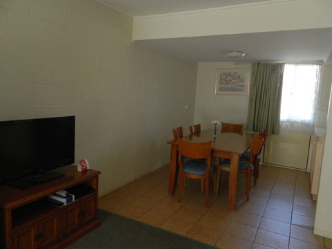 Coachman Motel - Accommodation Newcastle 4