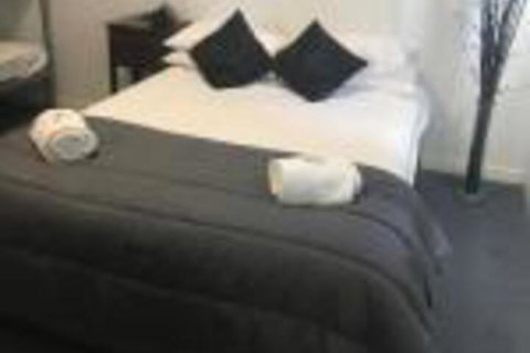 Tin Can Bay Backpackers - Accommodation Newcastle 0