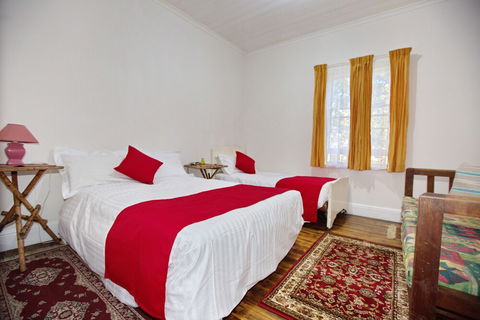 Rosedale Cottages - Accommodation Newcastle 3