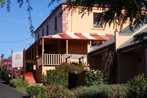 Meredith House - Accommodation Newcastle 1