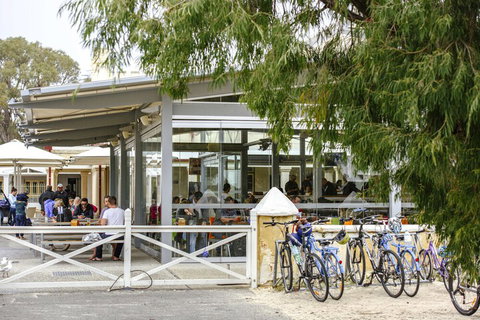 Hotel Rottnest - Accommodation Newcastle 4