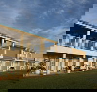 Lakeview Motel  Apartments - Accommodation Newcastle