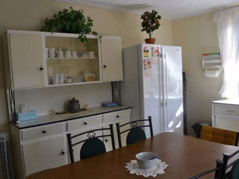 Squatters Cottage - Accommodation Newcastle 1