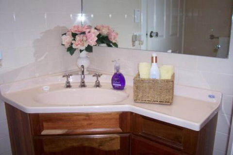 Cottage On Tottenham - Accommodation Newcastle 5