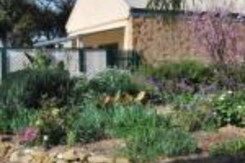 Brayfield Cottage - Accommodation Newcastle 0