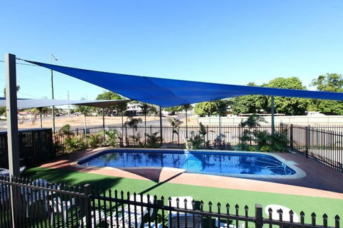 Leichhardt Accommodation - Accommodation Newcastle 5