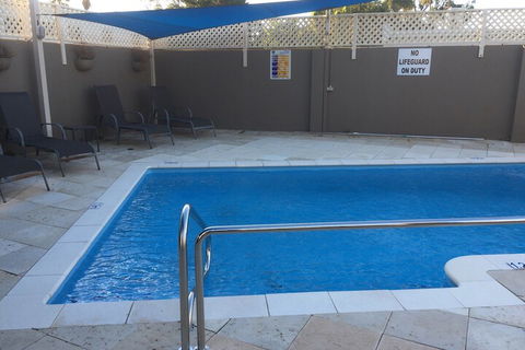 Foreshore Motel - Accommodation Newcastle 2