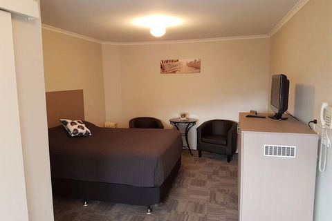 Foreshore Motel - Accommodation Newcastle 3