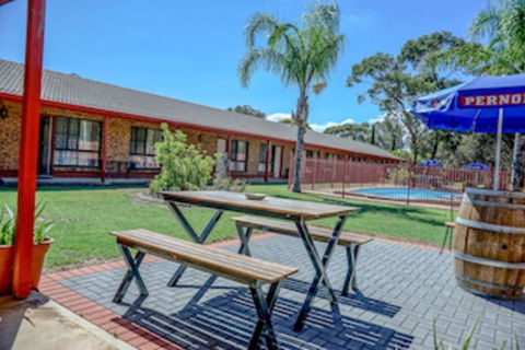 Kadina Gateway Motor Inn - Accommodation Newcastle 0
