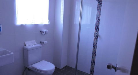Acacia Snowy Motel - Accommodation Newcastle 5