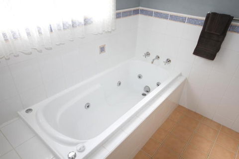 Acacia Snowy Motel - Accommodation Newcastle 6