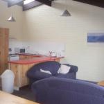 Alpha Centauri 8 Budget Jindabyne Holiday Apartment - Accommodation Newcastle 0