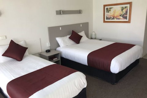 Cobb Inlander Motel - Accommodation Newcastle 0