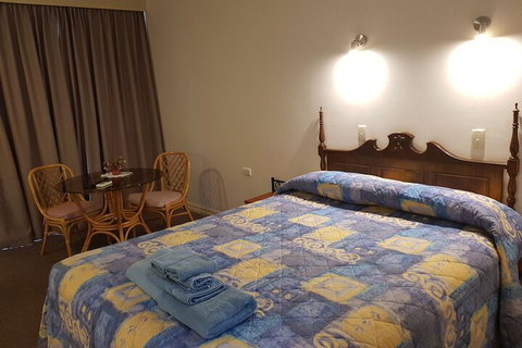 Cobb Inlander Motel - Accommodation Newcastle 7