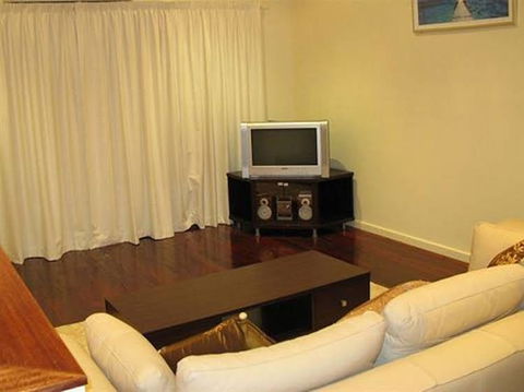 Halls Gap Escape - Accommodation Newcastle 0