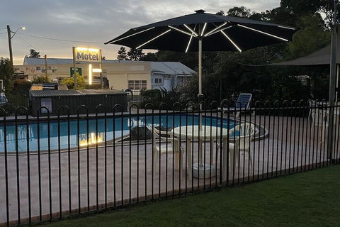 Bucketts Way Motel And Restaurant - Accommodation Newcastle 4