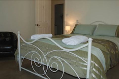 Gloucester On Avon Bed & Breakfast - Accommodation Newcastle 7