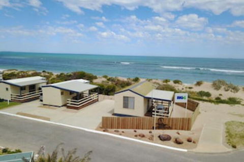 Sunset Beach Holiday Park - Accommodation Newcastle 0