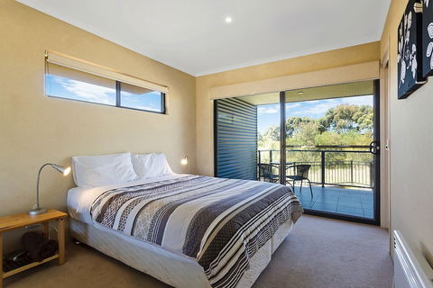 Saltwater Apartments - Accommodation Newcastle 3