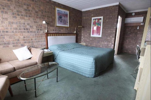 Countryman Motor Inn - Accommodation Newcastle 7